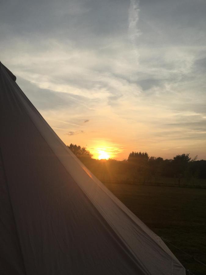 Hopgarden Glamping - Luxury 6M Bell Tent Wadhurst Екстериор снимка