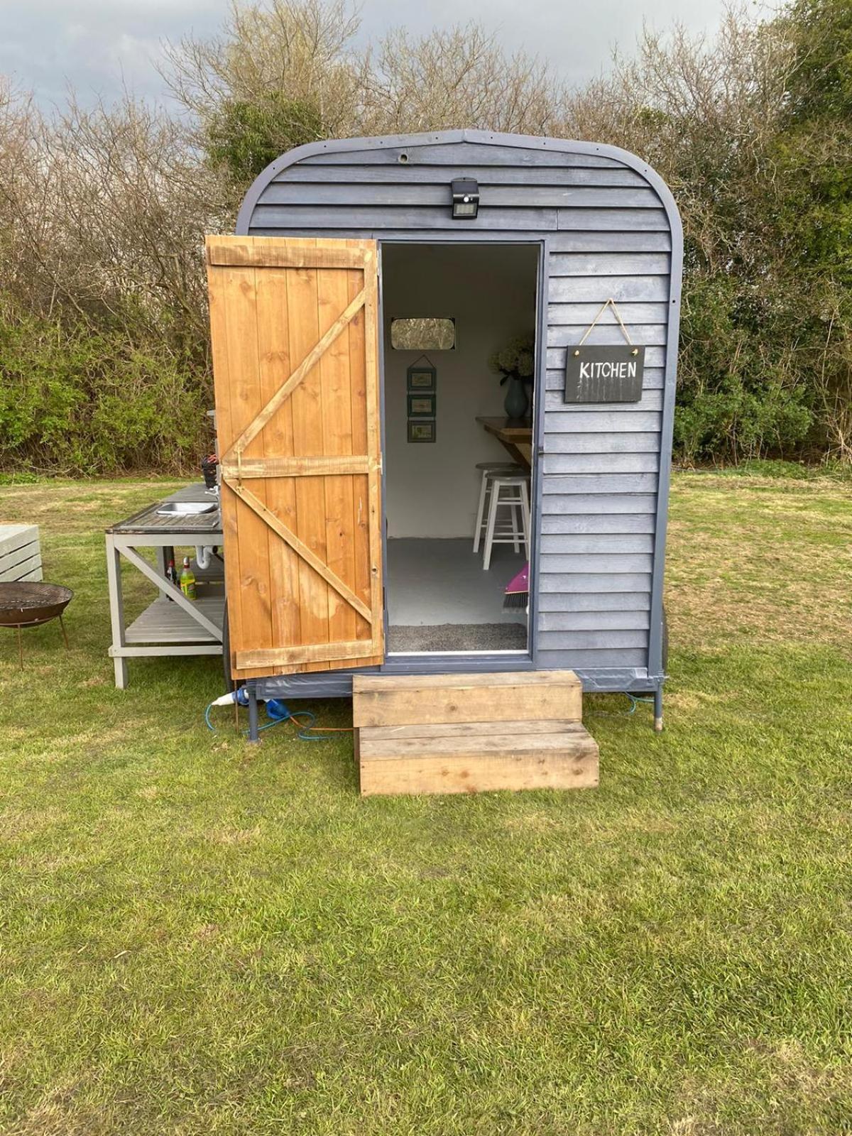 Hopgarden Glamping - Luxury 6M Bell Tent Wadhurst Екстериор снимка