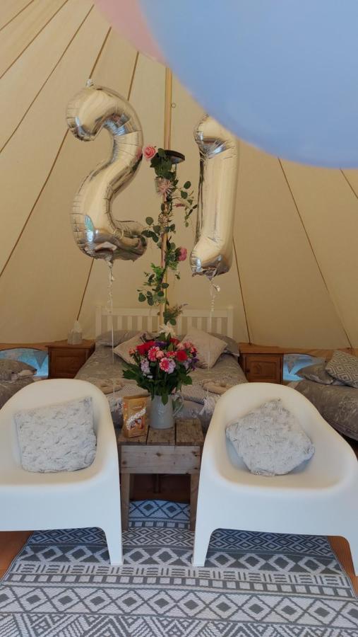 Hopgarden Glamping - Luxury 6M Bell Tent Wadhurst Екстериор снимка