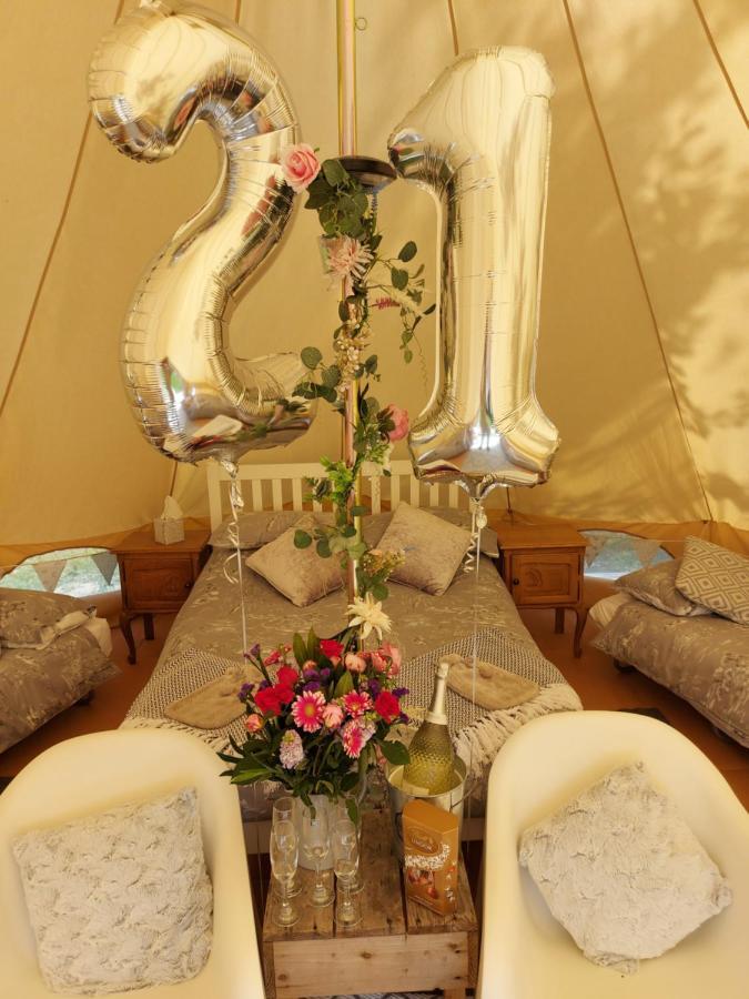 Hopgarden Glamping - Luxury 6M Bell Tent Wadhurst Екстериор снимка